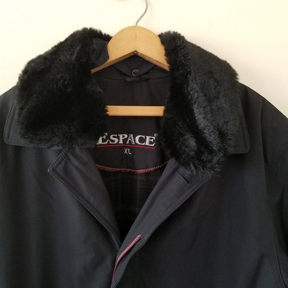 Espace Winter Coat with Removeable Lining and Faux Fur Trim - Picture 3 of 10